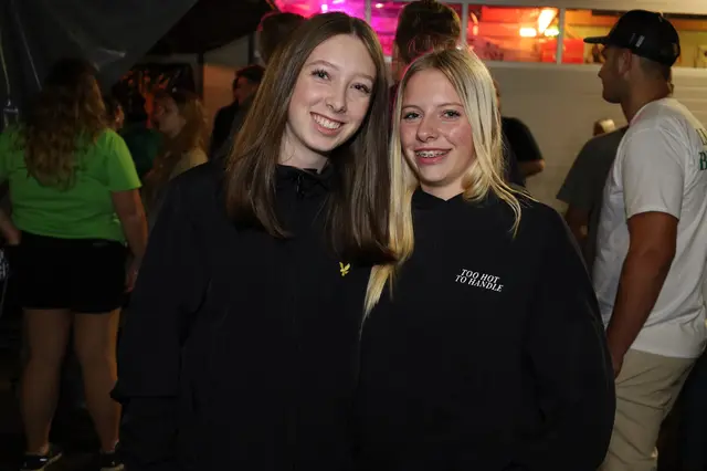 Julia und Carolin gehen gerne zusammen furt. | Foto: Markus Bäumler/zema-medien.de