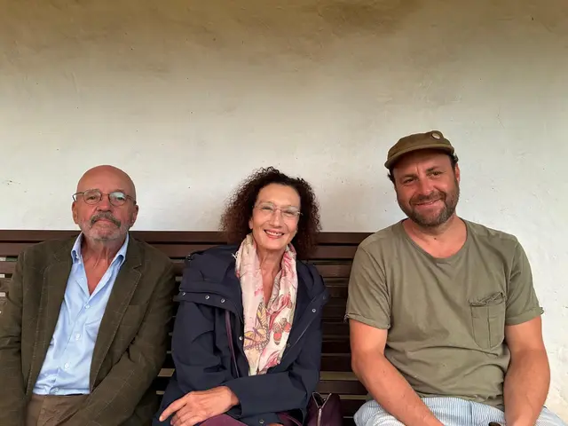 Von links: Peter Mazzuchelli, Konstanze Breitebner und Nicolas Dellamartina. | Foto: Künstlerdorf
