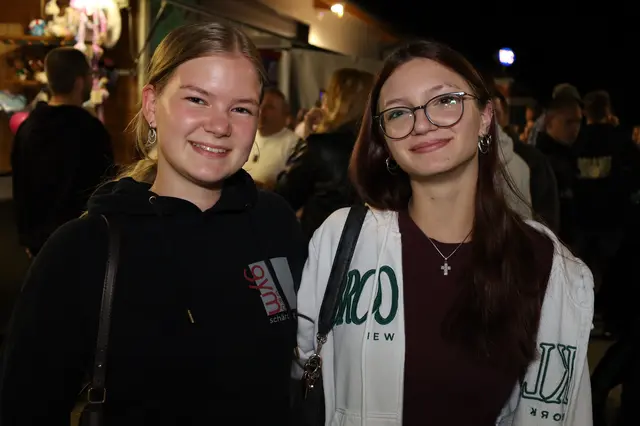 Celine und Sophie gehen gerne zusammen furt. | Foto: Markus Bäumler/zema-medien.de