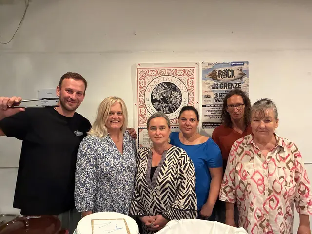 Petra Werkovits (2.v.li)mit ihrem Team. | Foto: Künstlerdorf