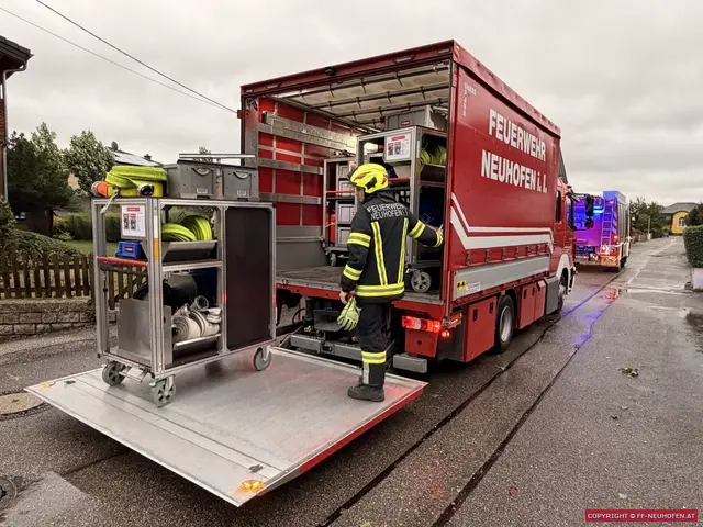 Die Kameraden mussten mehrere Gebäude und Keller auspumpen. | Foto: Freiwillige Feuerwehr Neuhofen