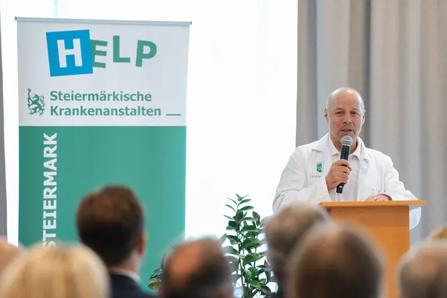 Mit dem Gesundheitslandesrat Karlheinz Kornhäusl verbindet Erich Schaflinger vieles; die beiden kennen sich schon seit einigen Jahren. | Foto: Paller