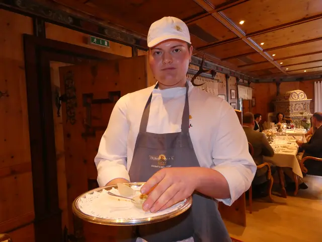 Für Paul Rimml aus Arzl im Pitztal ist die Kochausbildung die absolut richtige Entscheidung. "Es gefällt mir sehr gut!" ist der junge Lehrling begeistert. 