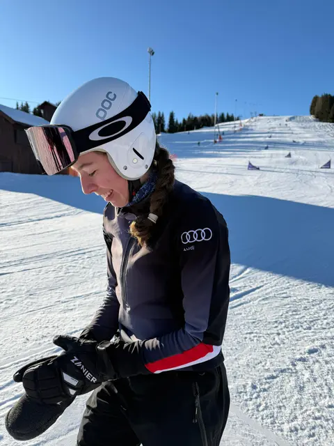Ein Ritual vor dem Start ist das leichte Klopfen auf die Muskulatur. | Foto: Mariella Ehgartner