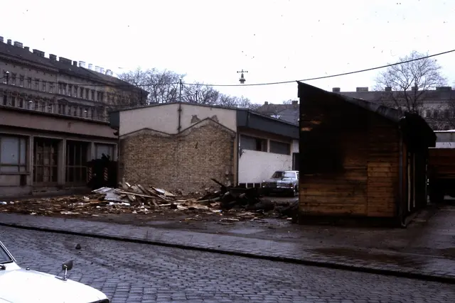 Bei dem Brand sind alle Warenbestände vernichtet worden.  | Foto: Bezirksmuseum Ottakring