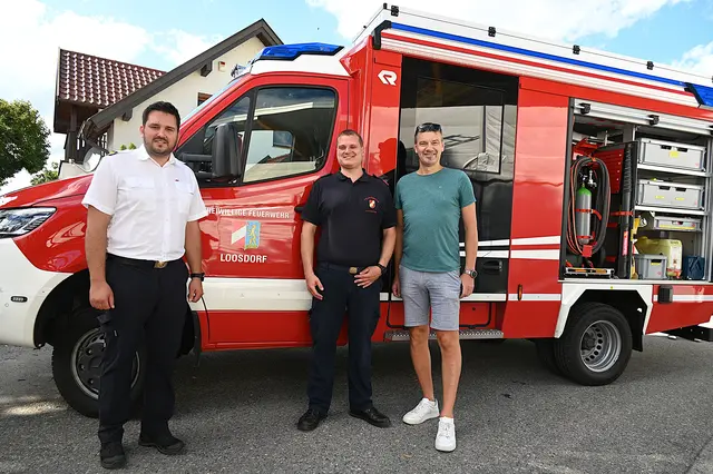 VR Leiter Kevin Hubmann mit FKDT Gregor Mittelstrasser und Bürgermeister Thomas Vasku aus Loosdorf | Foto: Gerlinde Siebenhandl