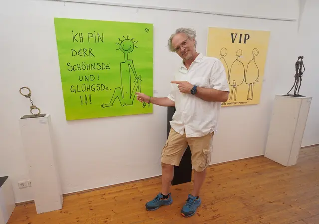 Unter dem Ausstellungstitel "auszugsweise" zeigt Josef Lederer eine sehenswerte Werkschau in der Galerie im Alten Rathaus in Fürstenfeld. | Foto: Waltraud Wachmann