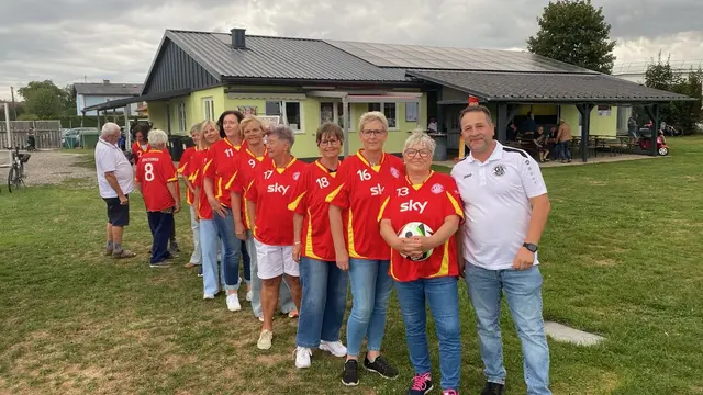 Der SKK bedankt sich für die Ballspende. | Foto: Seniorenbund Kühnsdorf