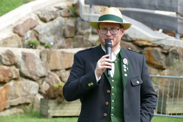 Moderator Hannes Urstöger | Foto: Putz