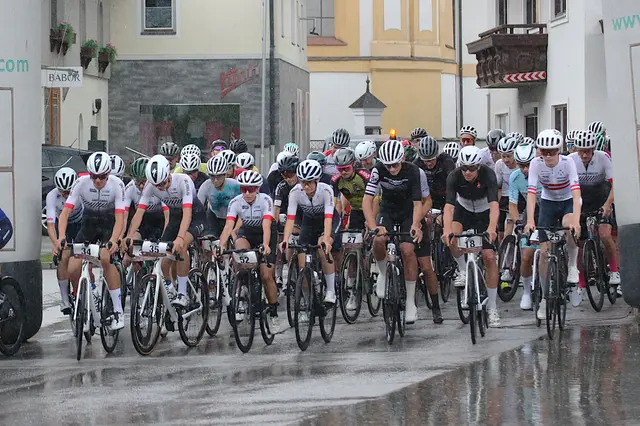 Startvorbereitung in Ebbs zum Gaudirace Rennen auf die Aschinger Alm. | Foto: Schwaighofer