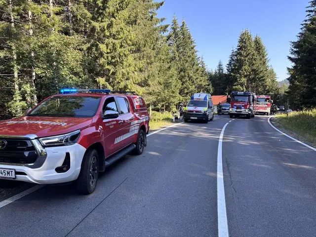 Die Feuerwehr Obdach rückte mit 35 Helfern aus.