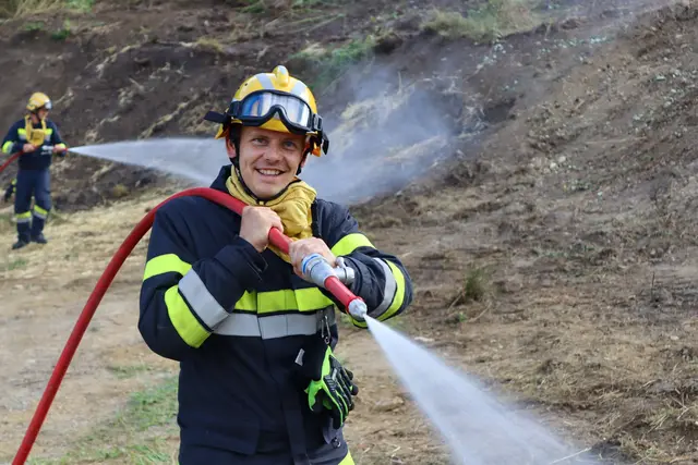 Hoch motiviert: Feuerwehrmitglieder aus fünf Feuerwehrabschnitten waren mit dabei.  | Foto: BFV Weiz