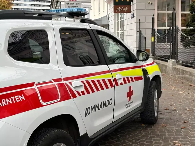 Jugendlicher bei Verkehrsunfall lebensgefährlich verletzt (Symbolbild) | Foto: MeinBezirk.at