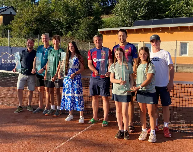 Bei der Siegerehrung | Foto: Union Aisthofen Weinzierl