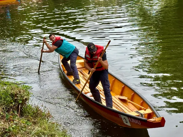 Am Wasser selbst zeigten die Teilnehmer vollsten Einsatz. | Foto: Manuela Danzinger