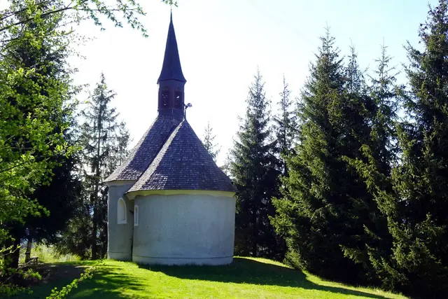 Der Kreuzweg zum Maxlankircherl wird wiederbelebt.
