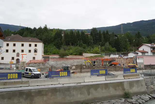 "Matrei erhält um 14 Millionen ein Gesamtprojekt samt neuem Kindercampus. Für dieses Geld bauen andere Gemeinden lediglich eine Bildungseinrichtung", so Geir. | Foto: Kainz