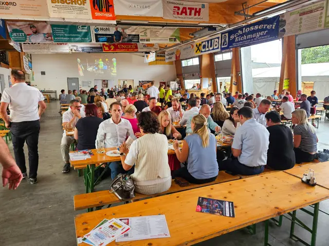 Gut gefüllte Halle am Freitagnachmittag | Foto: Freiwillige Feuerwehr Loosdorf