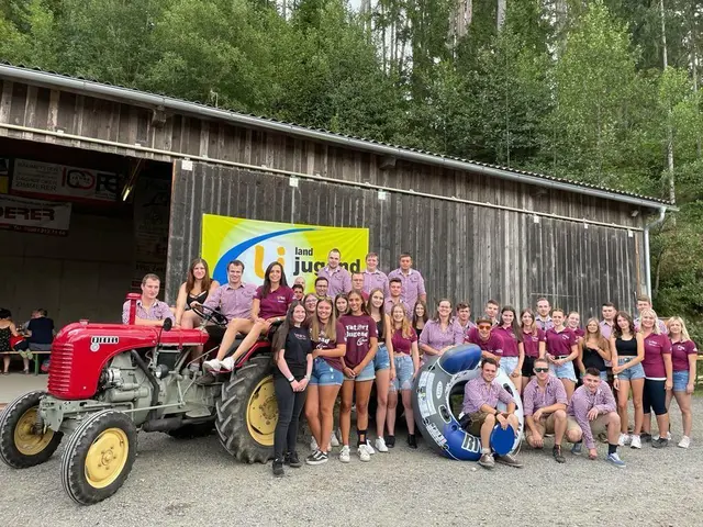 Der heutigen Landjugend Jahrings geht eine spannende Geschichte und zahlreiche Mitglieder voraus. | Foto: Landjugend Jahrings