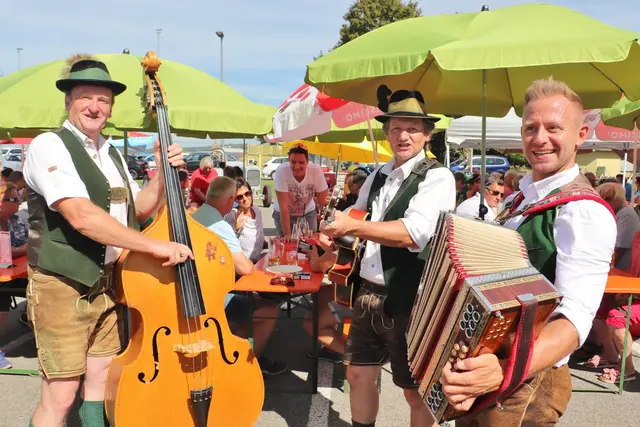 In Werndorf spielt die Kreuzmichlmusi beim Schmankerl-Genussfest auf. | Foto: Edith Ertl