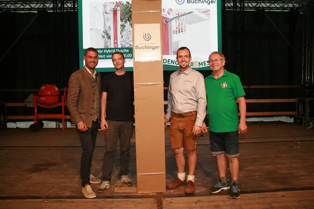 Am Bild von links Stefan Aigner, Oliver Hausleithner, Christoph Buchinger und Josef Buchinger. | Foto: Strudengauer Messe