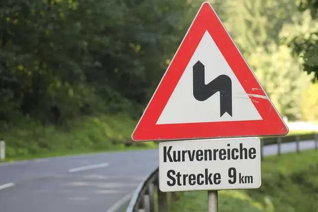 Auf der B119 passierte der Unfall. Symbolbild/Archivbild | Foto: MeinBezirk Perg