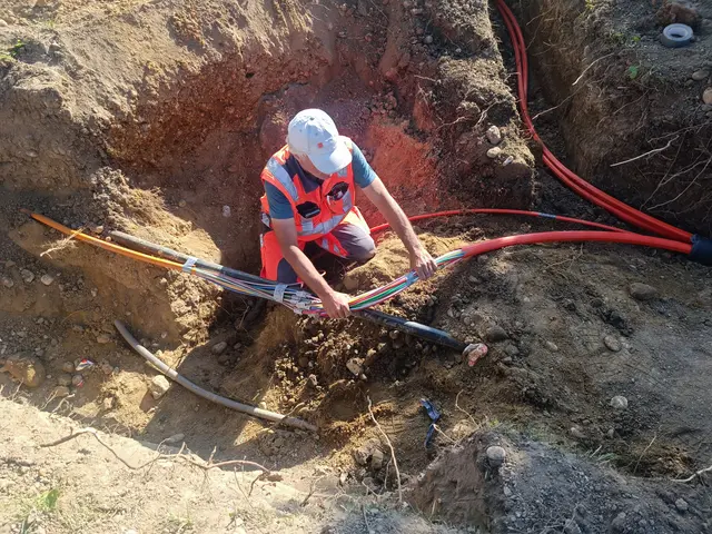 Während der aktuellen Ausbauphase können sich alle Haushalte im Ortszentrum in Riedau zu reduzierten Konditionen anschließen lassen.  | Foto: BBOÖ Breitband Oberösterreich GmbH