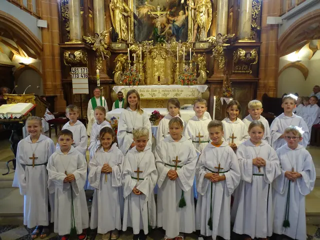Nachwuchs für den Dienst am Altar: In den Ferien wurden die neuen Ministrantinnen und Ministranten in der Pfarre Steinakirchen auf ihre Aufgabe vorbereitet.
 | Foto: Pfarre Steinakirchen am Forst