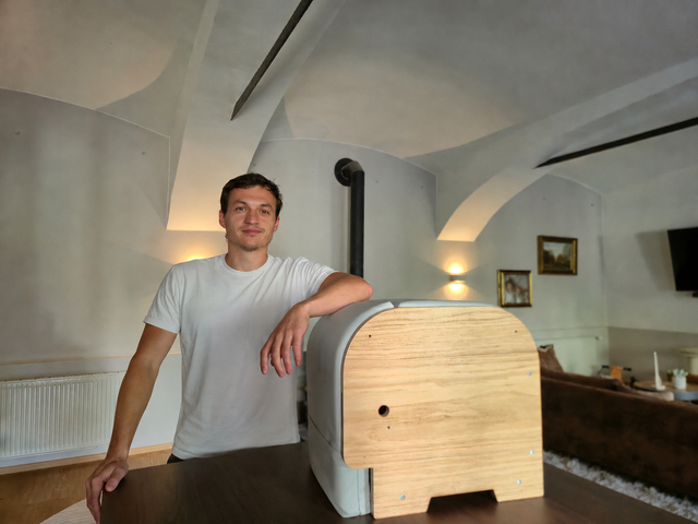 Vincent Anton de Bois stellt im Gailtal Kindermöbel her. | Foto: Vincent Anton de Bois.