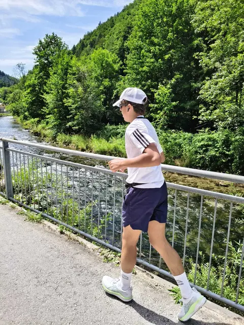 Nach 45 Kilometern und rund 980 Höhenmetern erreichte er das Gscheid und damit sein großes Ziel. | Foto: Altun