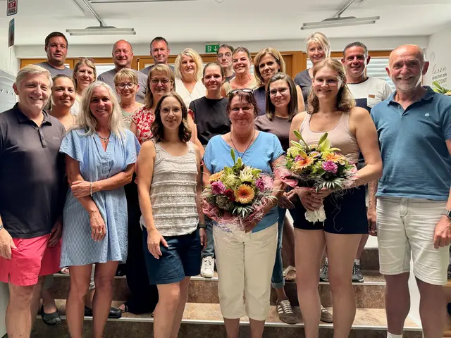 Vizebürgermeister Günther Prinz, Alexander Schröfl, Nicole Kaufmann, Manuela Klopf, Alexandra Hipp, Michaela Klopf, Andreas Schnabl, Martin Holzmüller, Monika Weber, Katharina Krapfenbauer, Gabriele Decker, Anja Koppensteiner, Günter Glaser, Barbara Schweitzer, Michaela Fandl, Verena Schmid, Petra Huber, Karin Filler, Sophie Kainz, Alexander Dorn, Bürgermeister Josef Schaden. | Foto: Marktgemeinde Schweiggers
