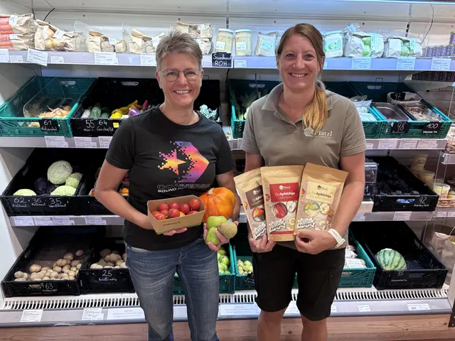 Angela Meßner und Martina Krammel sind Angestellte des BioPlatzls in Obermamau bei Karlstetten. | Foto: Tanja Handlfinger