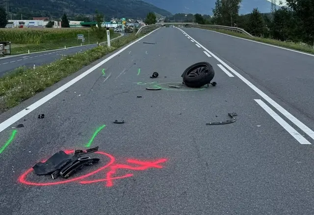 Bild von der Unfallstelle. | Foto: Feuerwehr Möllbrücke
