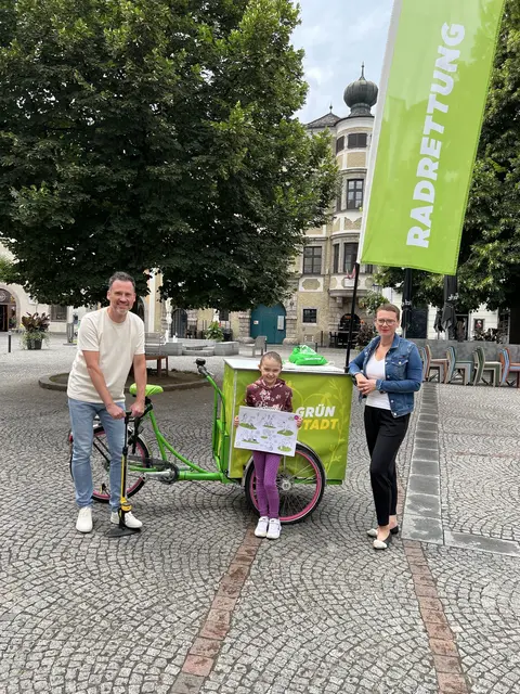 Bei den acht Stopps der Grünen Radrettung wurde auch eine Umfrage zum Radverkehr in Linz durchgeführt. | Foto: Grüne Linz
