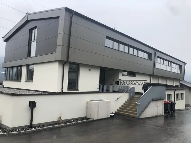 Schmuckstück der Gemeinde: die neu gebaute Volksschule mit Mehrzweckhalle | Foto: Marktgemeinde Gaishorn