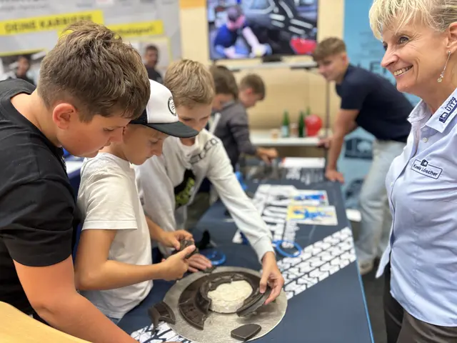 Jedes Kind hat Talente und soll diese auch ausprobieren dürfen, hier bei der Bildungsmesse vor Ort. | Foto: MeinBezirk/Gerda Sammer-Schmidt