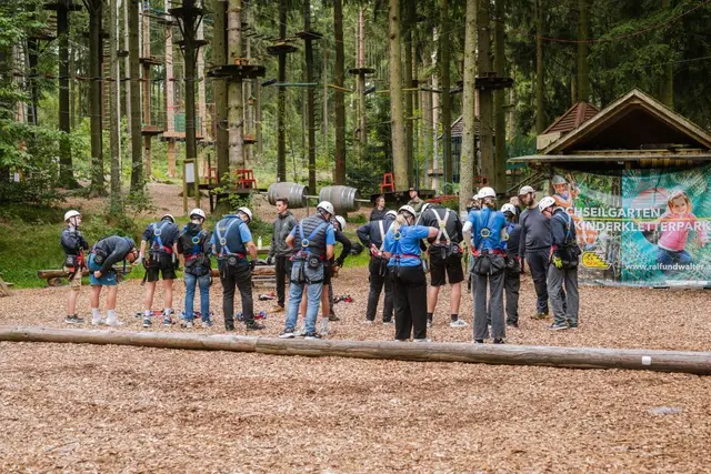 Vorbereitung für den Hochseilgarten | Foto: GEG Elektro- & Gebäudetechnik GmbH