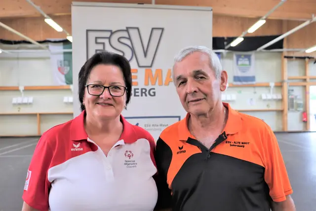 Ludmilla Remler und Peter Ehgartner laden zum Herbstfest des ESV Alte Maut. | Foto: Edith Ertl