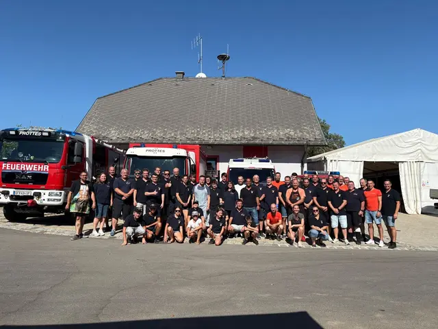 Beim Feuerwehrkirtag in Prottes wurde gemeinsam gefeiert. | Foto: FF Prottes