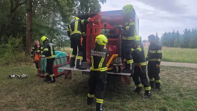 Die Pumpe ist leicht zu transportieren. | Foto: FF Waidhofen/Thaya