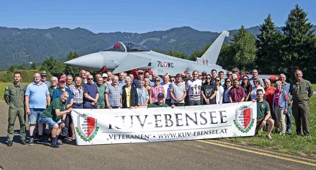 In Zeltweg gab es eine Einweisung in den Fliegerhorst und den Eurofighter „Taifun“. | Foto: Kameradschaftsunterstützungsverein Ebensee