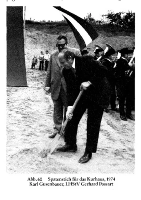 Im Jahr 1974 erfolgte der Spatenstich für das Kurhaus in Bad Zell. | Foto: Gemeinde