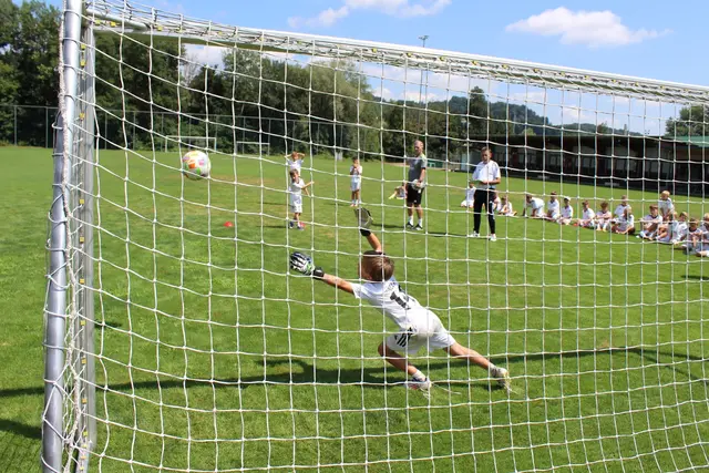 Anpfiff zur Verlängerung für das Projekt Heimspiel in der Stadt Salzburg.  | Foto: Gnas Juniors/ Leo Suppan