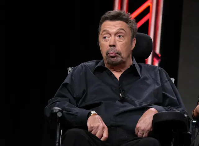 Tim Curry im Jahr 2016, vier Jahre zuvor erlitt er einen schweren Schlaganfall. Jetzt verstarb der Ausnahmeschauspieler im Alter von 80 Jahren. | Foto: APA-Images / AP / Richard Shotwell