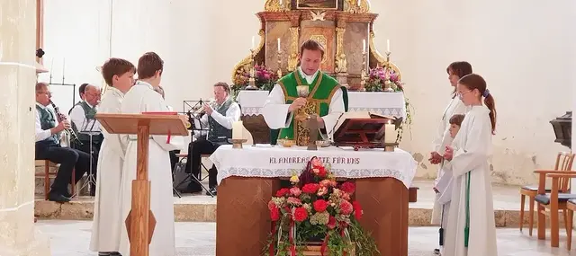 Den Festgottesdienst leitete Kaplan Lukas. | Foto: GM Rabenstein