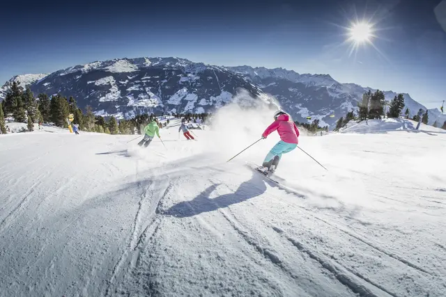 Die Preise für Tageskarten in den großen steirischen Skigebieten stehen teilweise bereits fest und die Unterschiede sind enorm.  | Foto: Florian Haun