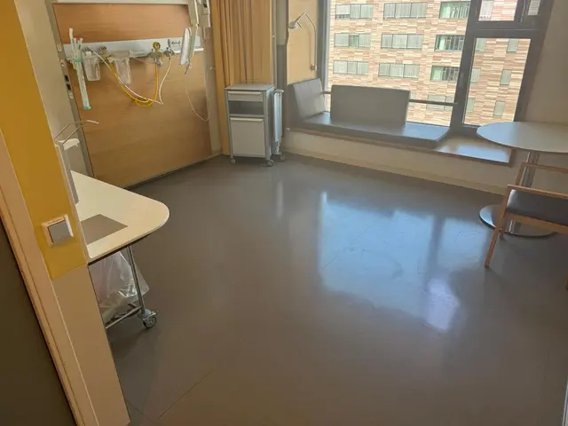 Ein Wasserrohrbruch verursachte am frühen Mittwochmorgen Schäden auf einer 32-Betten-Station in der Klinik Floridsdorf. Das ist die betroffene Station, nachdem der Raum getrocknet wurde. | Foto: Klinik Floridsdorf