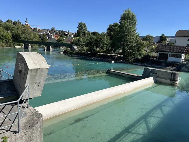 Der Wasserstand des Attersees wird durch das Klauswehr unterhalb der Agerbrücke geregelt. | Foto: MeinBezirk/Steiner-Watzinger