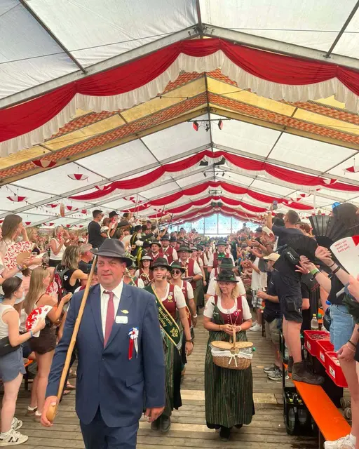 Wenn im deutschen Biedenkopf alle sieben Jahre der "Grenzgang" gefeiert wird, sind die Mitglieder des Musikvereins Ardning mittendrin statt nur dabei – so auch 2026. | Foto: MV Ardning