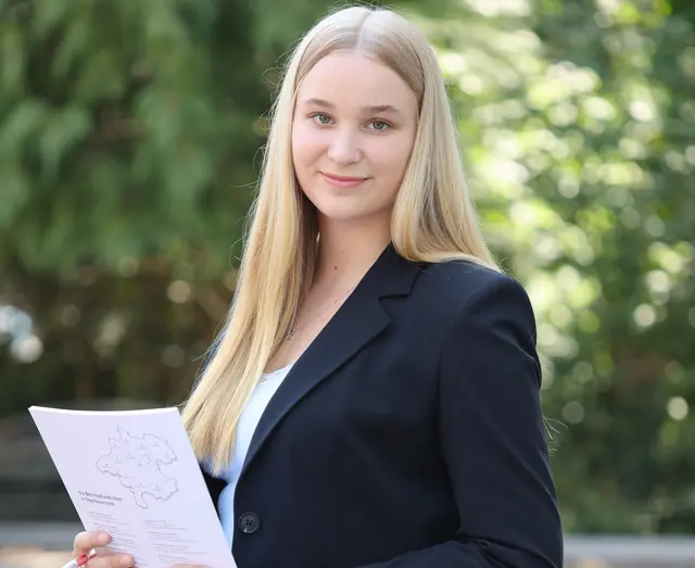 Laura Utz ist LehrlingsRedakteurin für die LehrlingsRundschau 2026.